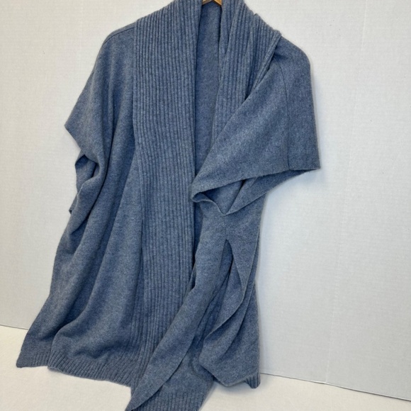 Soft By Naadam Cashmere Blue Short Sleeve Open Cardigan Poncho size M/L - Picture 5 of 10
